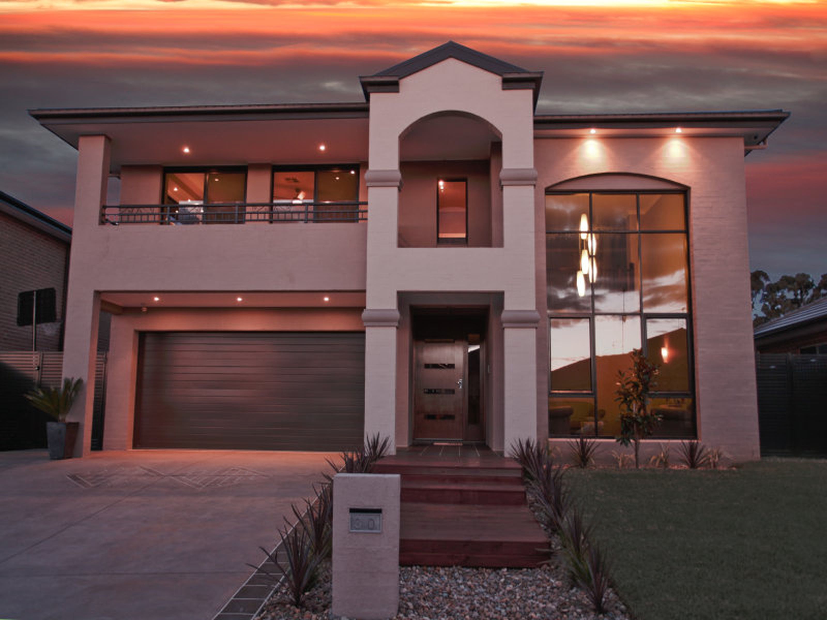 30 Bangalla Parade, GLENMORE PARK