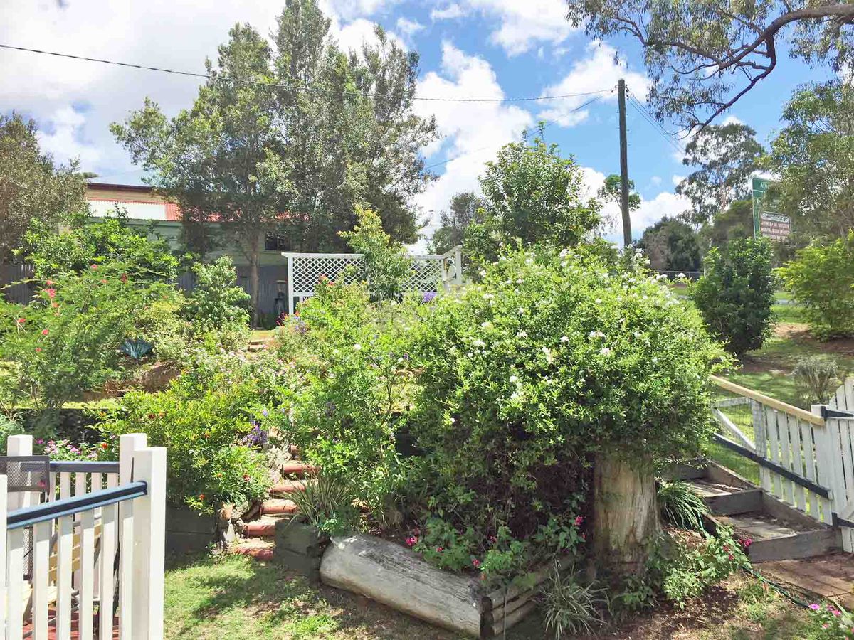 27 Broadway Street, Herberton