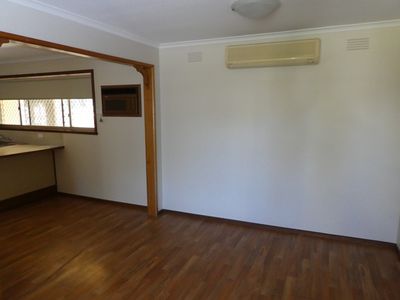 4 Johnston Avenue, Newcomb