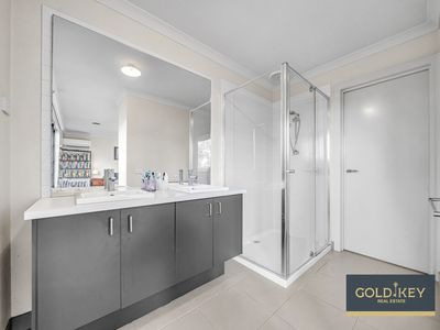 7 Cottonfield Way, Tarneit