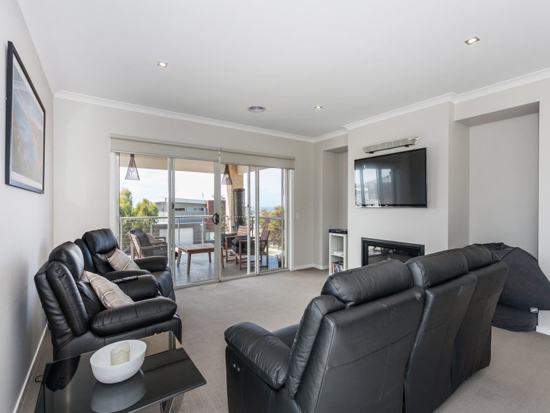 6 Marine Drive, Torquay