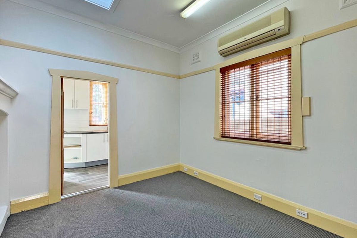 23 Victoria Avenue, Concord West