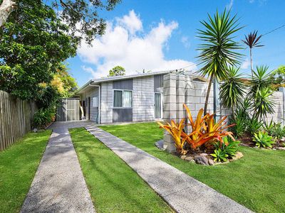 11 Doondoon Street, Currimundi