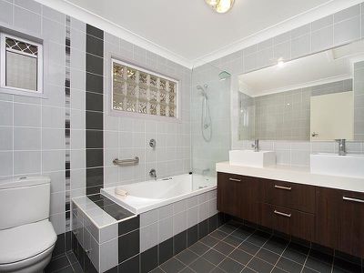 13 Boscawen Street, Rochedale South