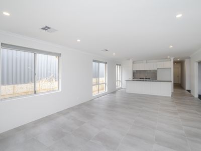 4 Malurus Way, Wellard