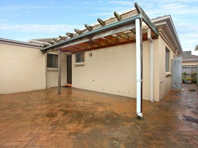 64 / 33 William Street, Botany