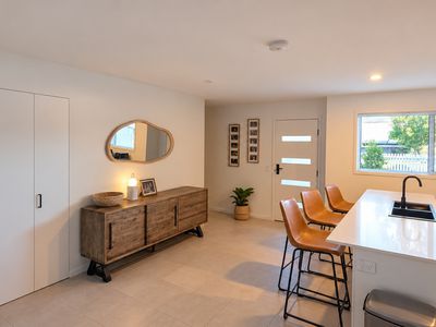 73 Attenborough Drive, Banya