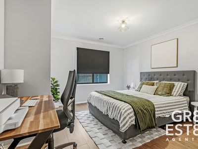 30 Lemon Grove, Cranbourne West