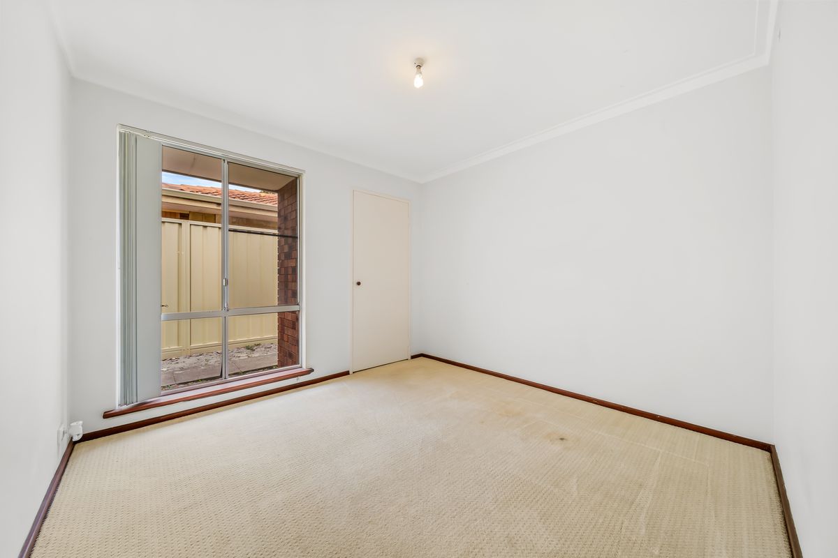 32 Narcissus Ave, Parkwood