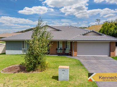 4 Lovejoy Avenue, Blayney