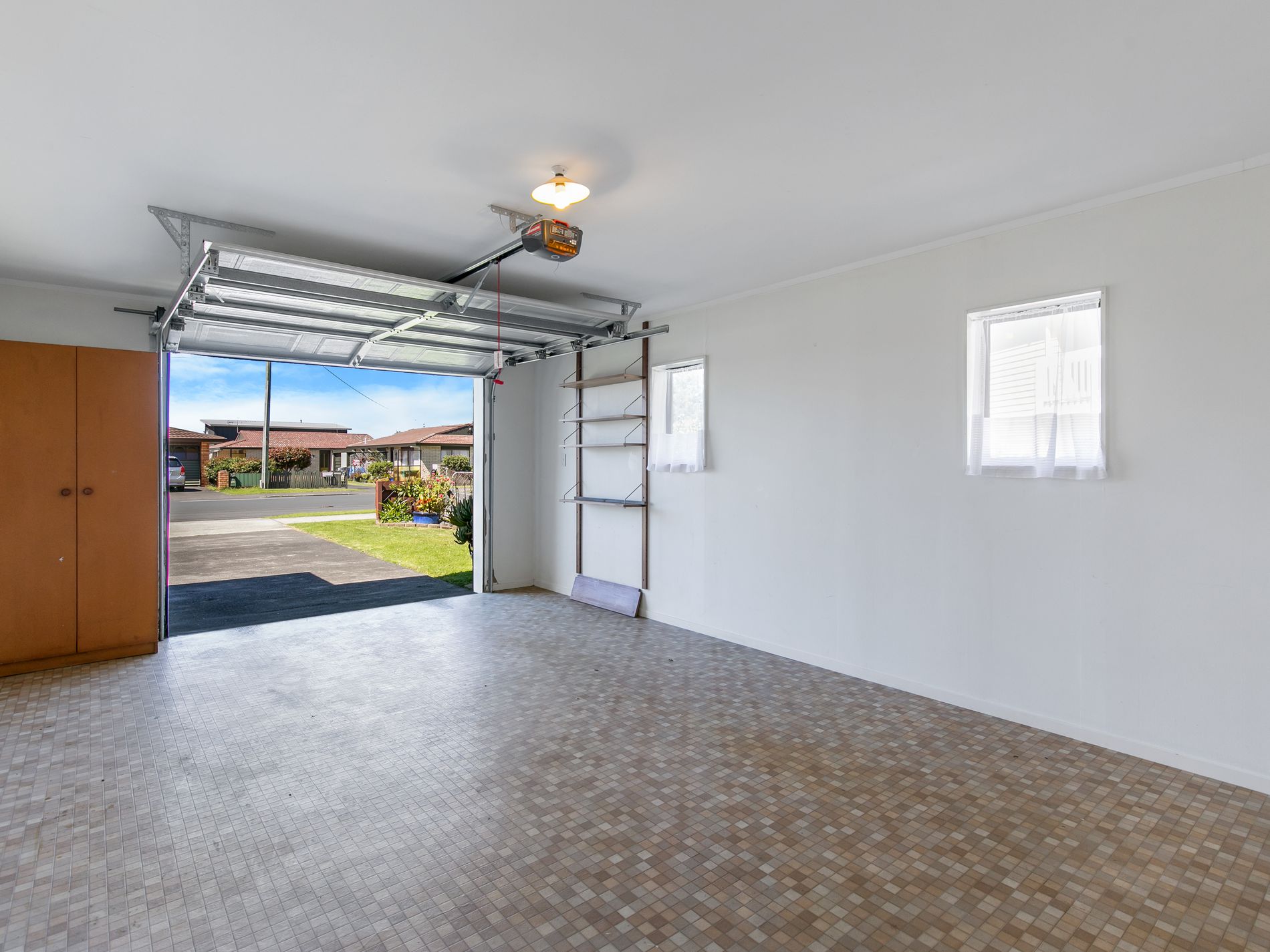 1 / 222 Centreway Drive, Orewa