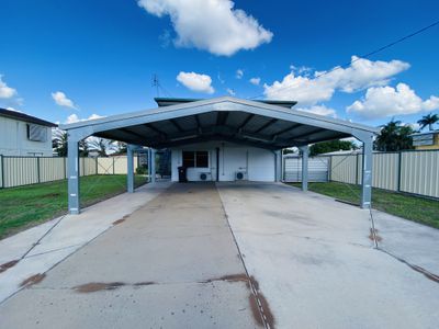 24 Rosewall Street, Moranbah