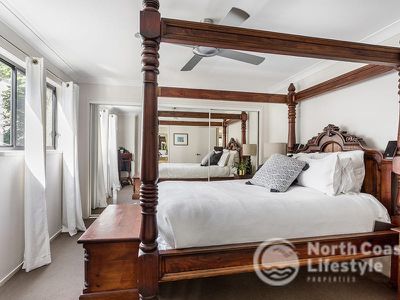 4 / 3 Bindaree Way, Ocean Shores