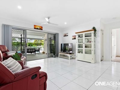 1 Jordan Close, Urangan