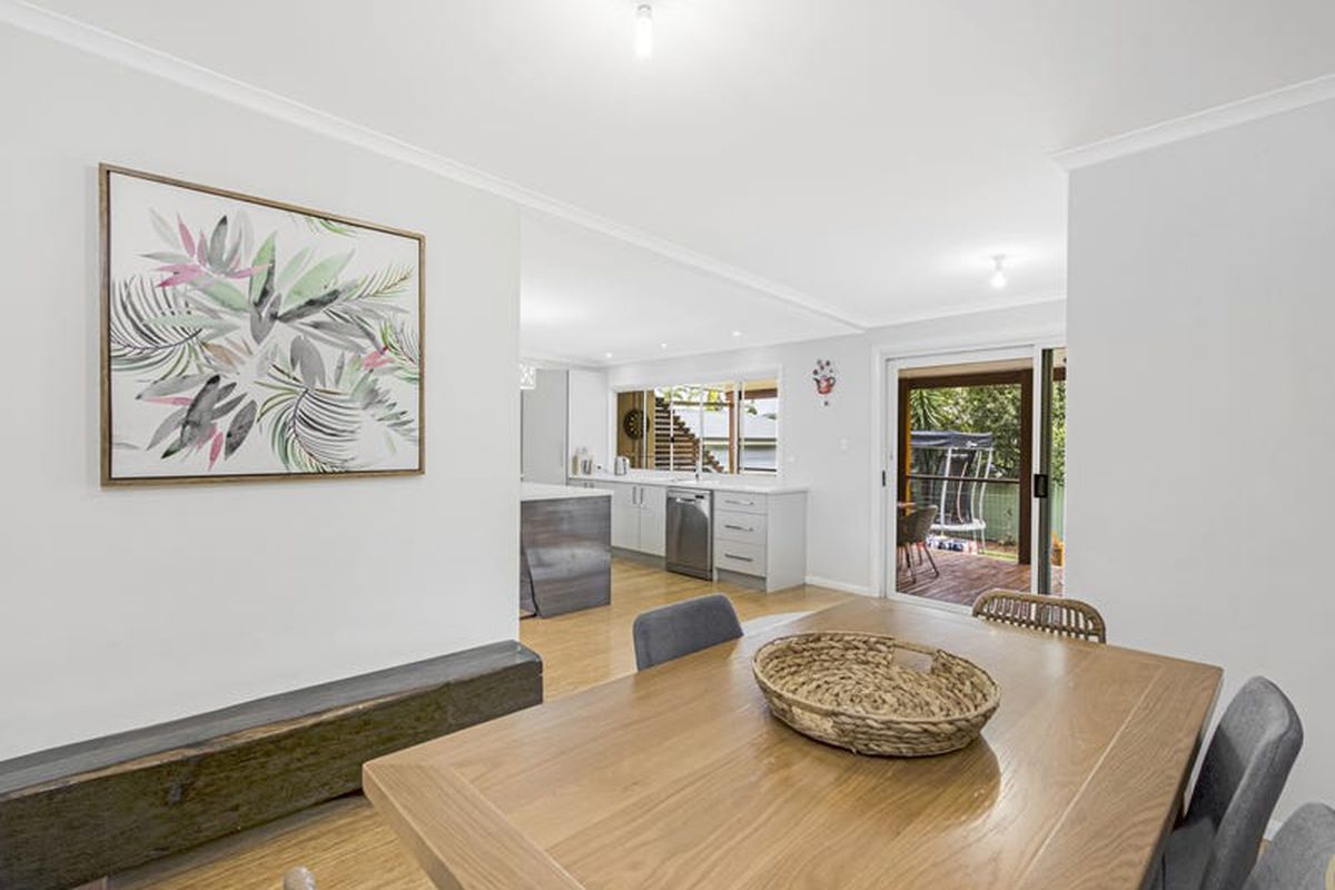 4 Lakewood Avenue, Green Point
