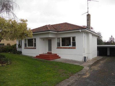 93 Lake Terrace East, Mount Gambier