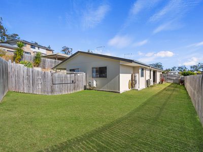 6 Soho Drive, Deebing Heights