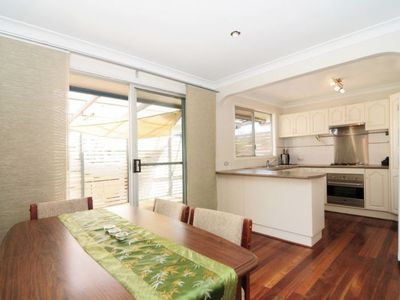 6 The Wool Road, Basin View