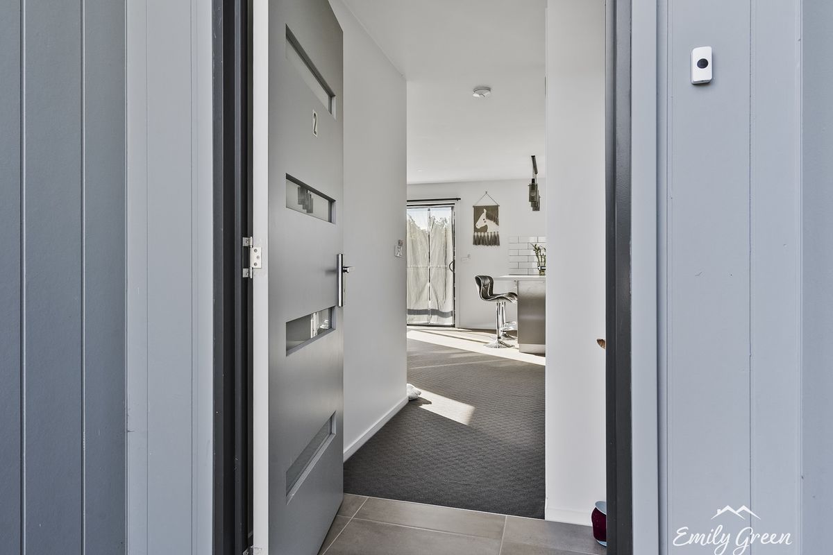 2 / 3 Mongana Street, Claremont