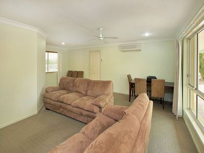 33 Tinaroo Place, Tewantin