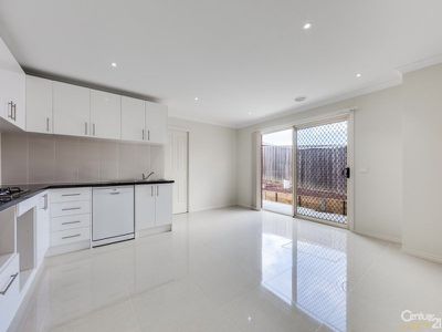 11 Doonie Way, Pakenham