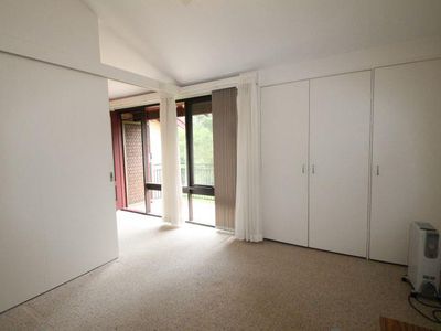 20 / 25 The glen Road, Bardwell Valley