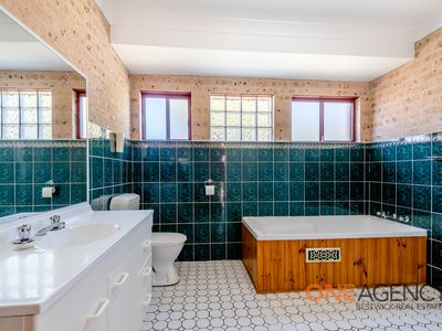 35 Barker Circuit, Kelso