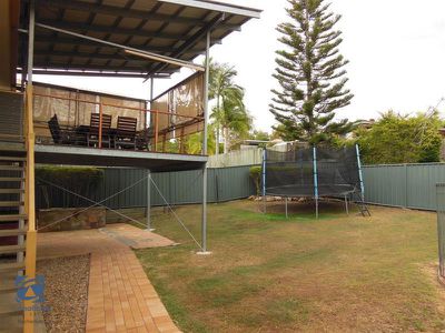 28 Hill Park Crescent, Rochedale South