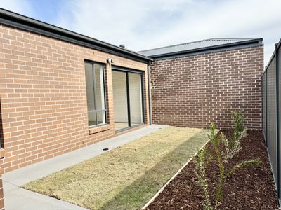 5 Ostic Way, Tarneit