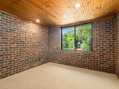 24 Yeovil Drive, Bomaderry