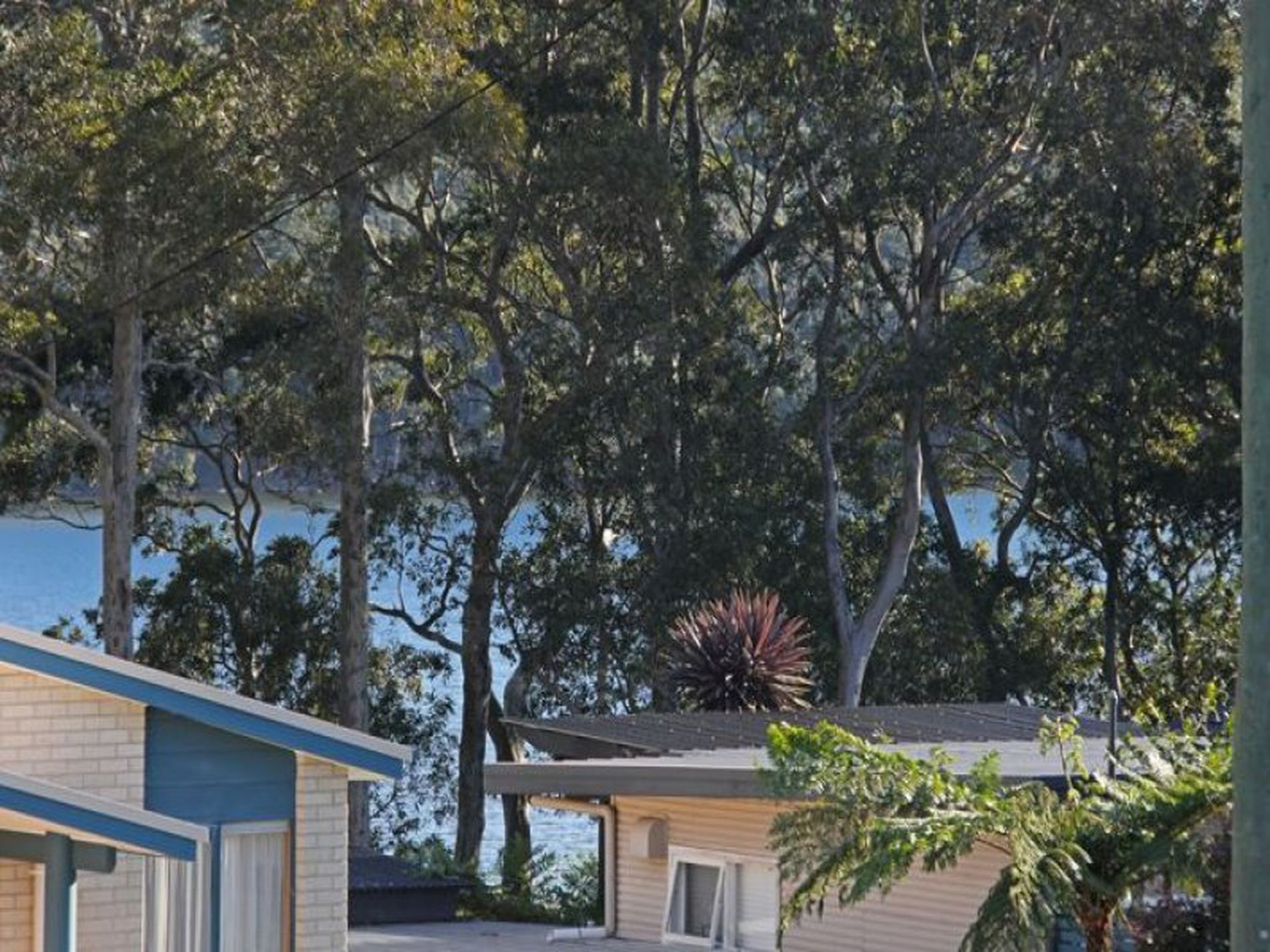 37 Kings Point Drive, Kings Point