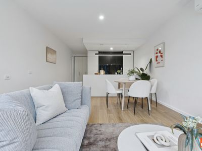 206 / 21 Challis Street, Dickson