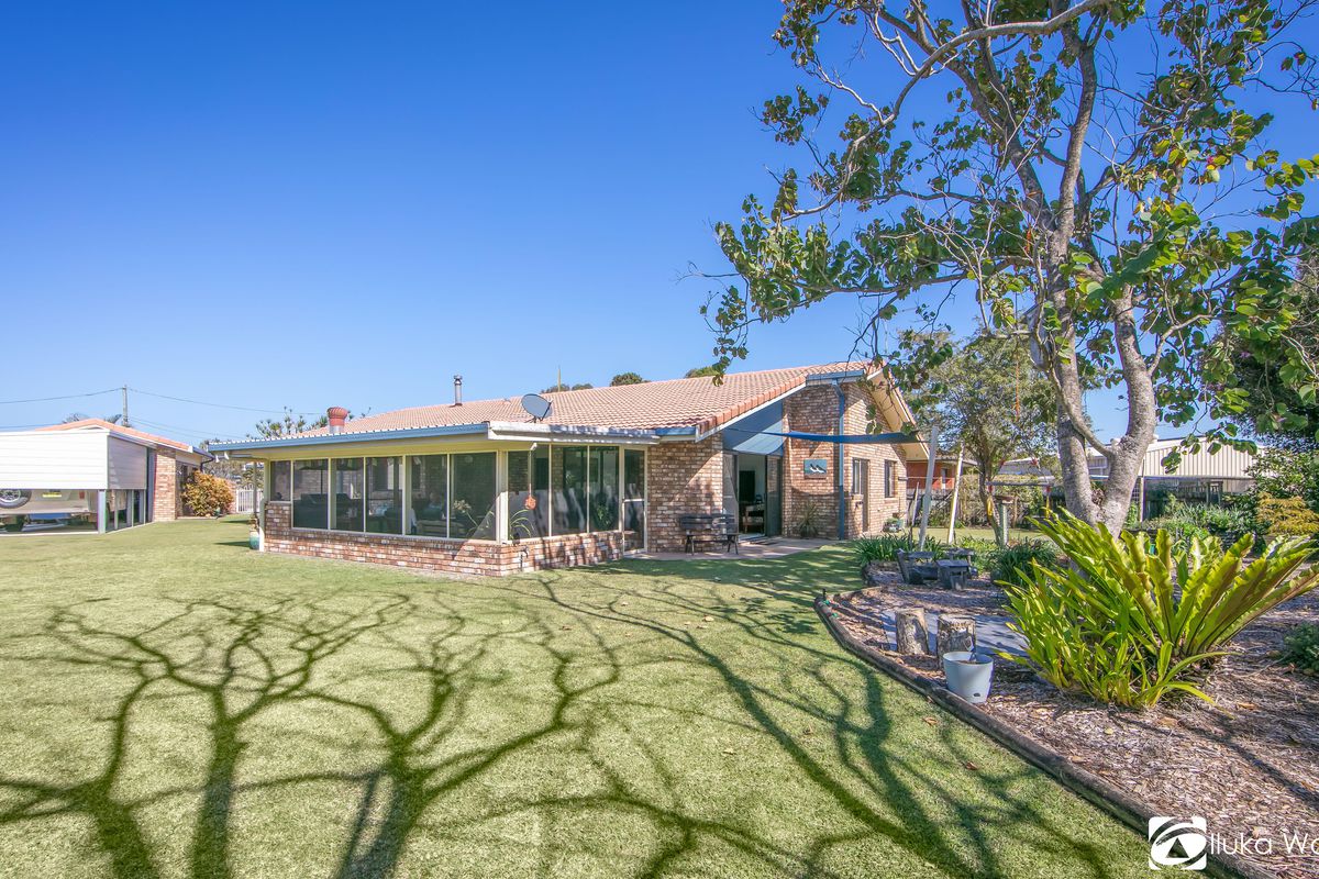 22 Ballanda Crescent, Iluka