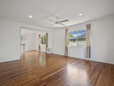 16 William Street, Rochedale South