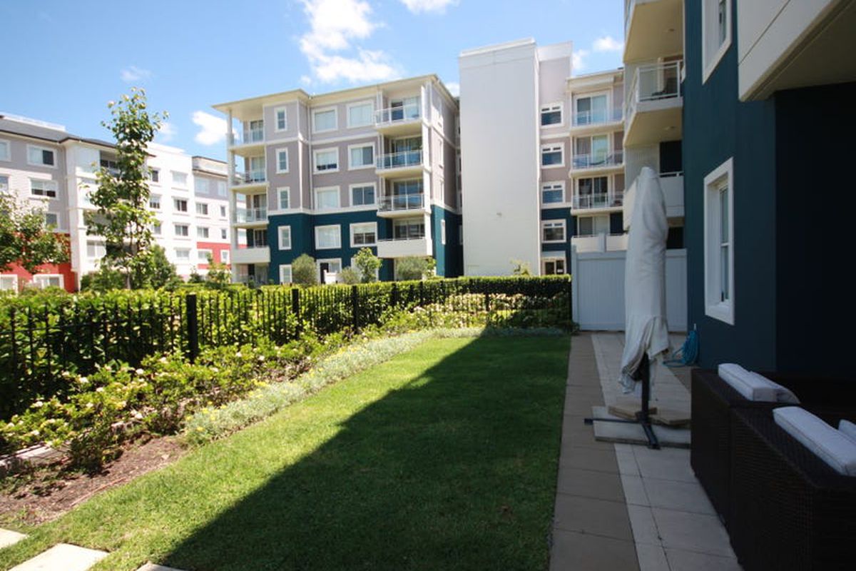 102 / 38 Peninsula Drive, Breakfast Point