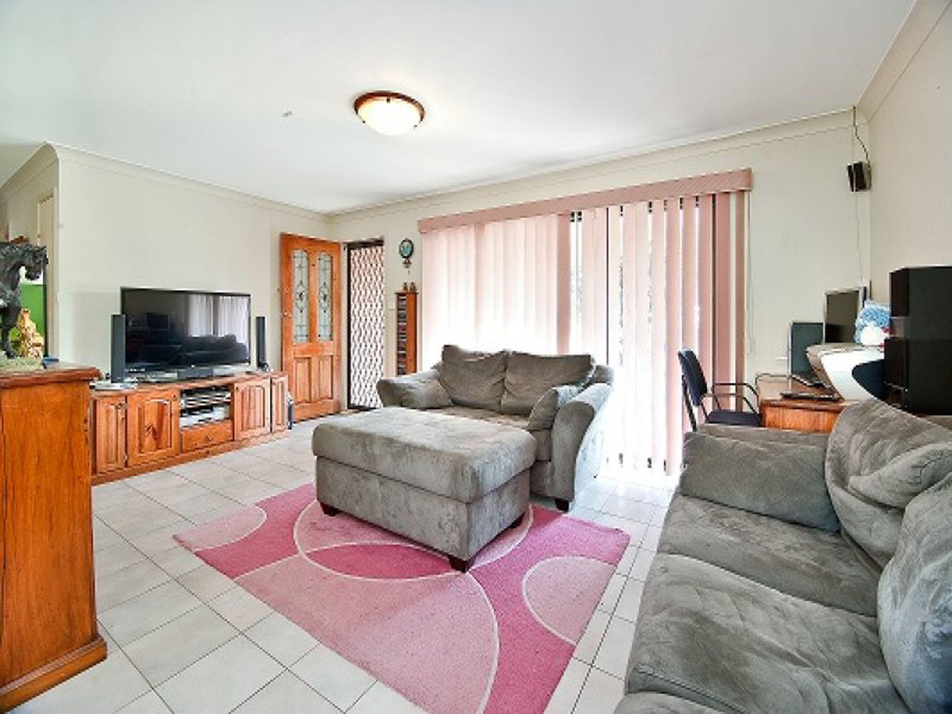 13 Piper Close, KINGSWOOD