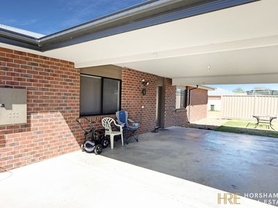 5 Matthews Court, Horsham