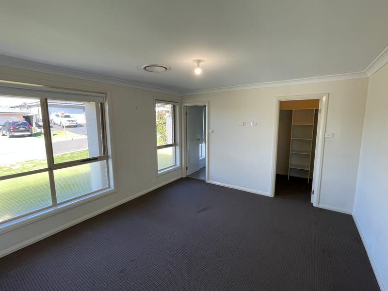 3 Auld Street, Elderslie