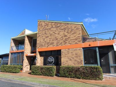 2 Ray Street, Tuncurry