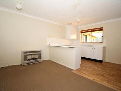 6 Euroka Place, Blayney