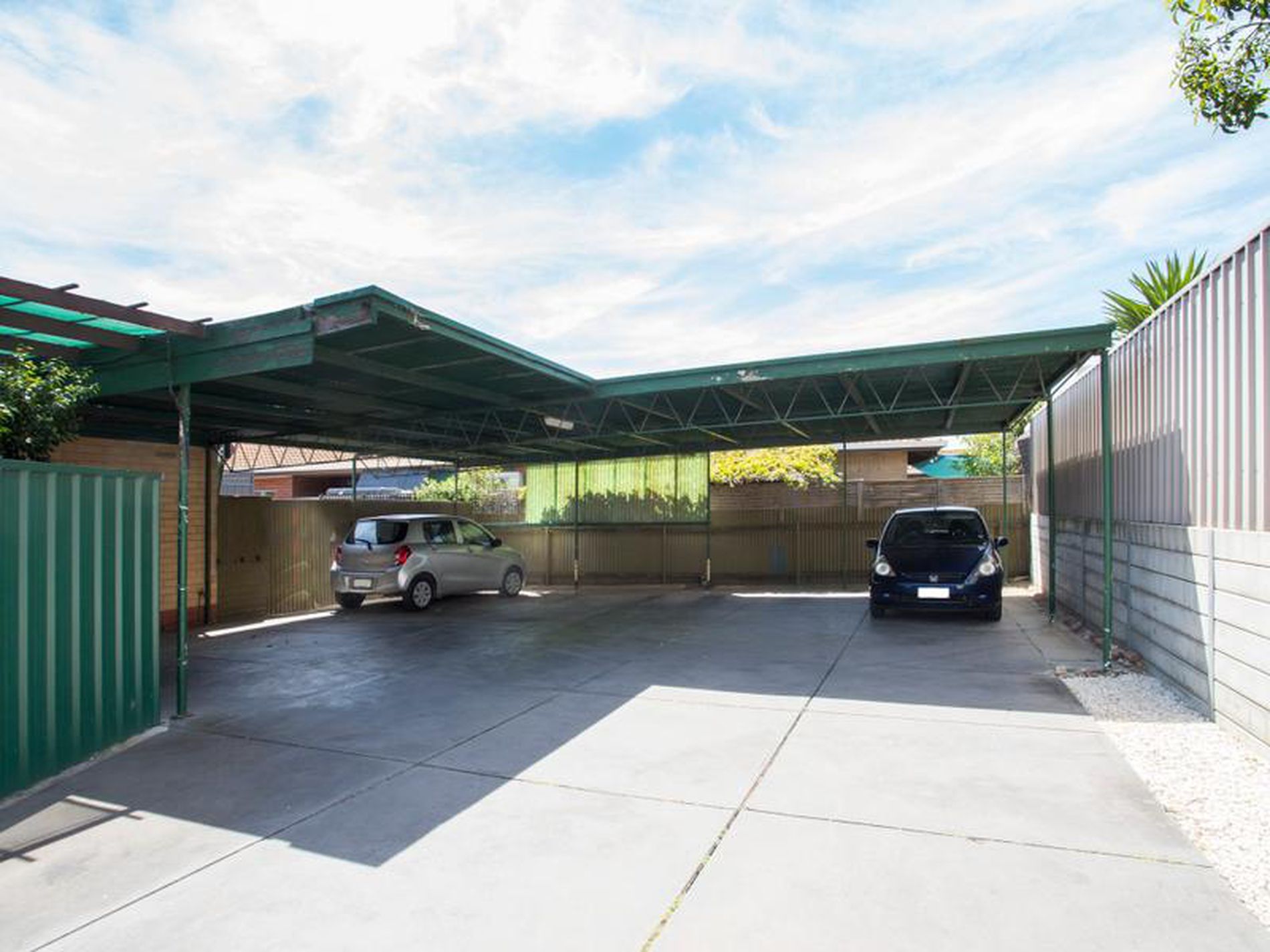10 / 36 Military Road, West Beach