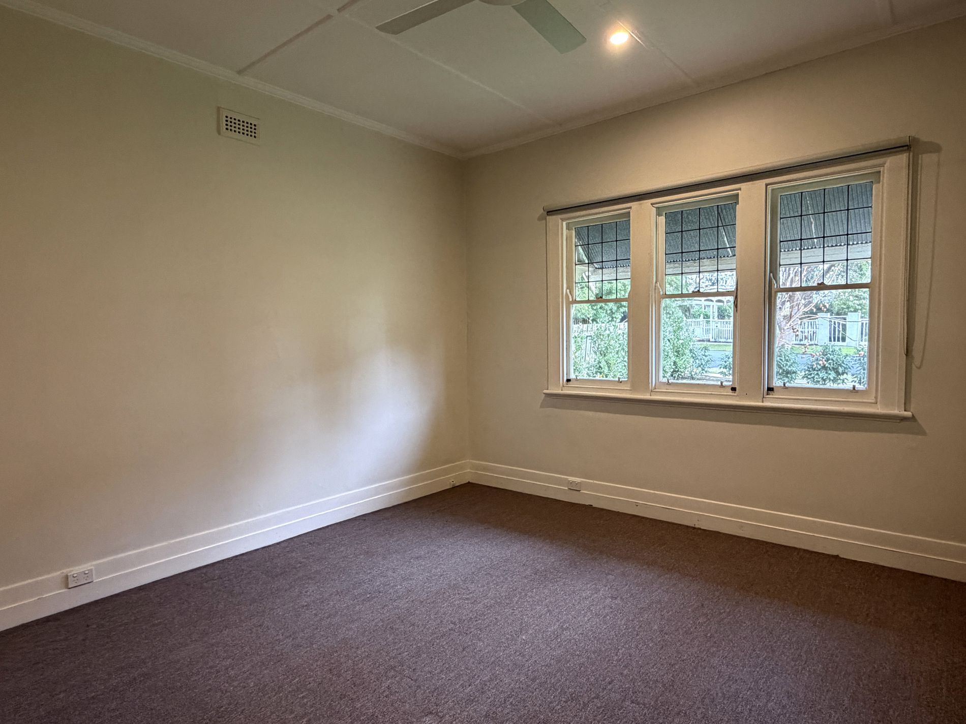 2 / 31 Volum Street, Manifold Heights