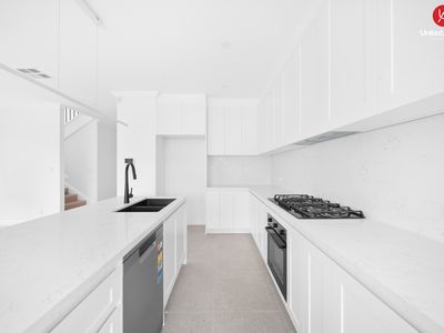 38 Old Glenfield Road, Casula