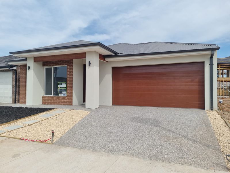 6 Saltgrass Avenue, Tarneit