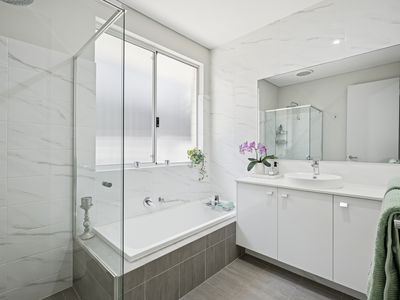 30A Raymond Street, Mount Pleasant