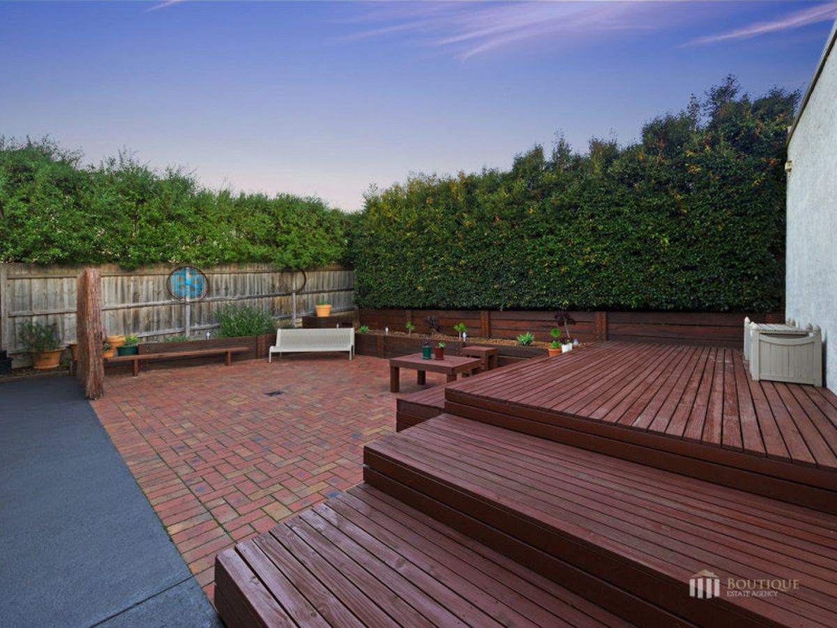 12 Suffolk Road, Dandenong North
