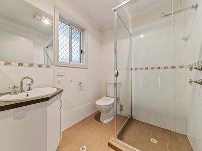 70 Light Avenue, Munno Para