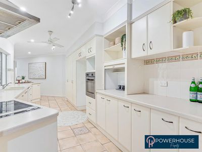 277-279 Toogood Rd, Bayview Heights