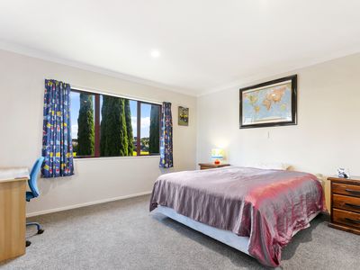 13 Onemana Way, Te Atatu Peninsula