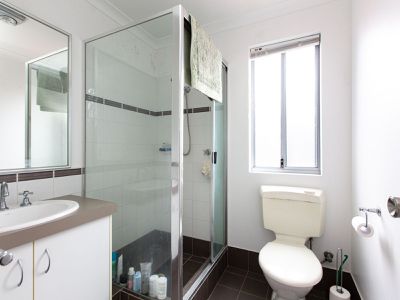 9D Tipping Street, Carey Park